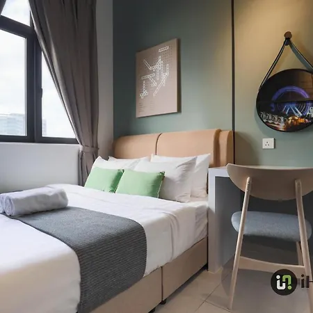 The Quartz Melaka By I Housing Apartment Exterior photo