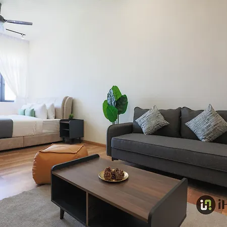The Quartz Melaka By I Housing Apartment Exterior photo